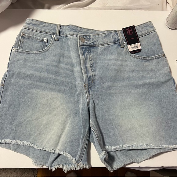 No Boundaries Pants - No Boundaries High Rise Crossover Relaxed Short